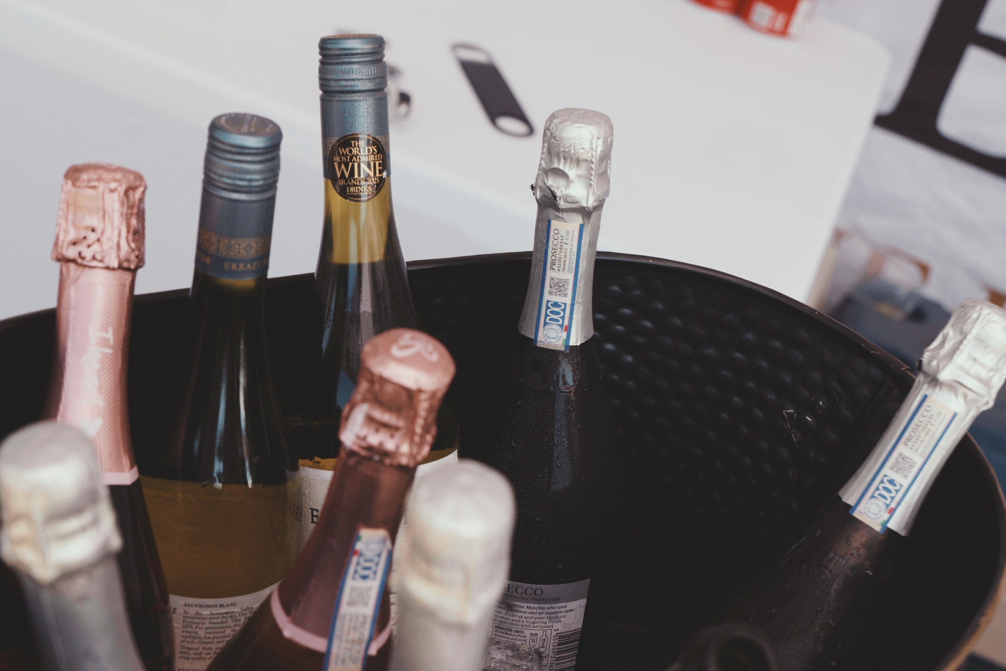 Gee Gee's Wine Bar & Racing wine selection on ice